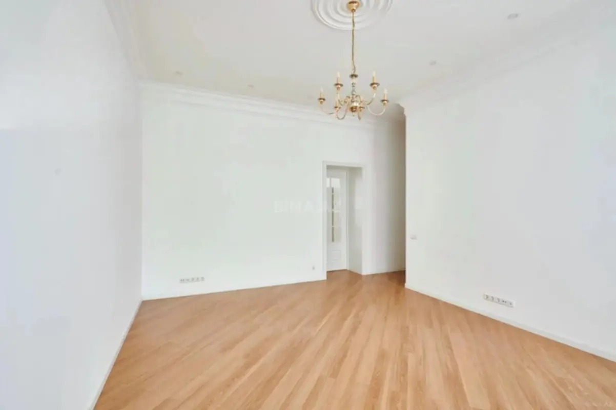 Kirayə verilir 2 otaqlı mənzil 90 m²