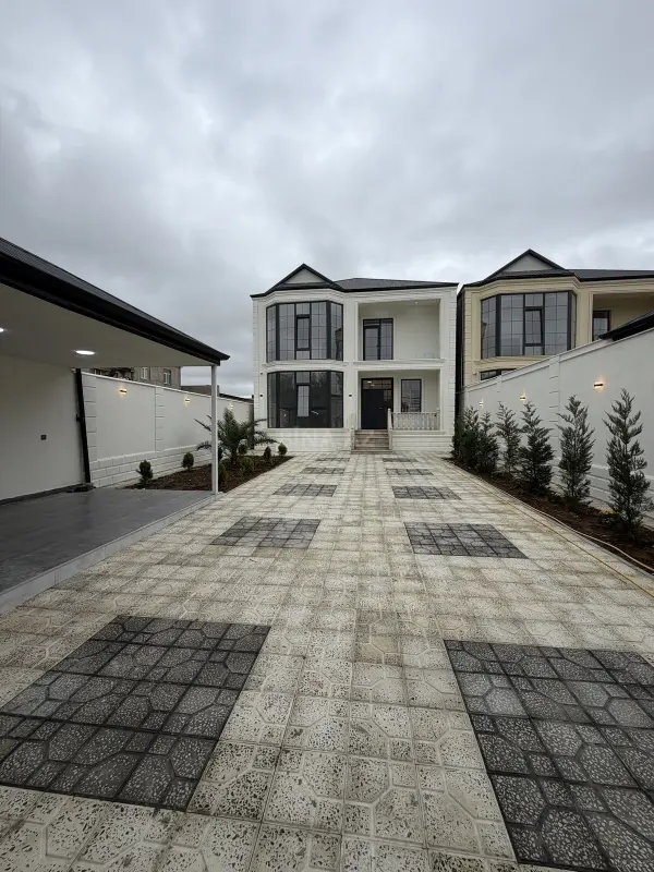 Satılır 5 otaqlı həyət evi 220 m²