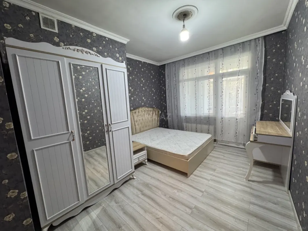 Kirayə verilir 2 otaqlı mənzil 58 m²