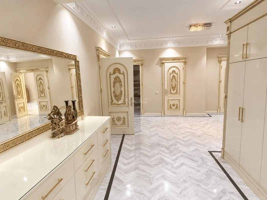 Kirayə verilir 3 otaqlı mənzil 234 m²
