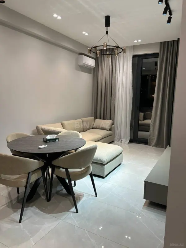 Kirayə verilir 3 otaqlı mənzil 100 m²