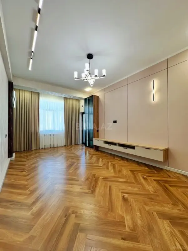 Satılır 2 otaqlı mənzil 72 m²