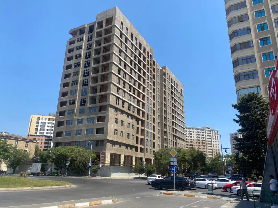 Satılır 2 otaqlı mənzil 80 m²