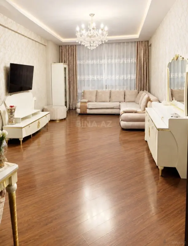 Kirayə verilir 3 otaqlı mənzil 120 m²