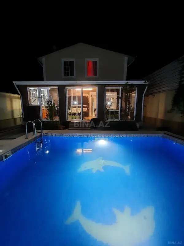 Kirayə verilir 6 otaqlı həyət evi 200 m²