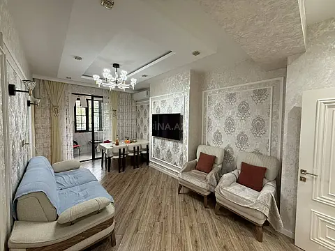 Satılır 3 otaqlı mənzil 80 m² — Bakı, Yeni Günəşli 3 otaq 80.00 m²