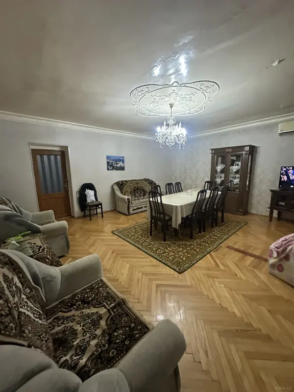Kirayə verilir 3 otaqlı mənzil 110 m²