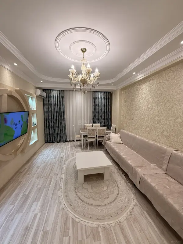 Satılır 2 otaqlı mənzil 67 m²