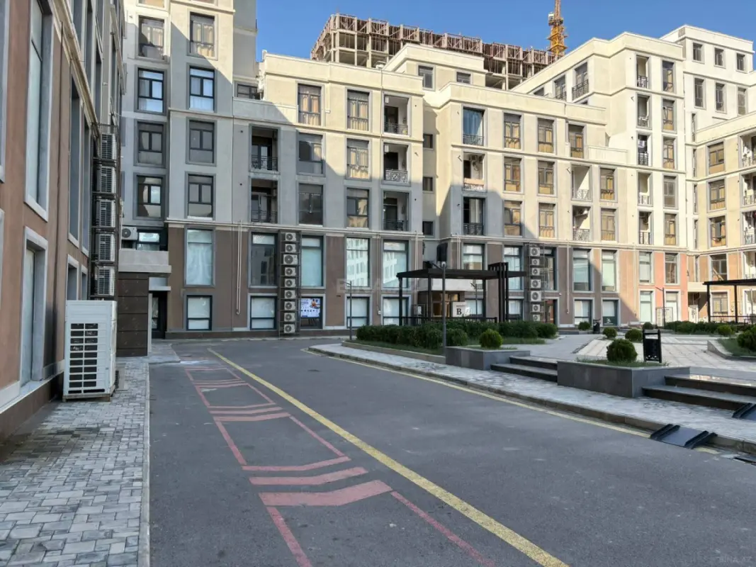 Satılır 2 otaqlı mənzil 62 m²