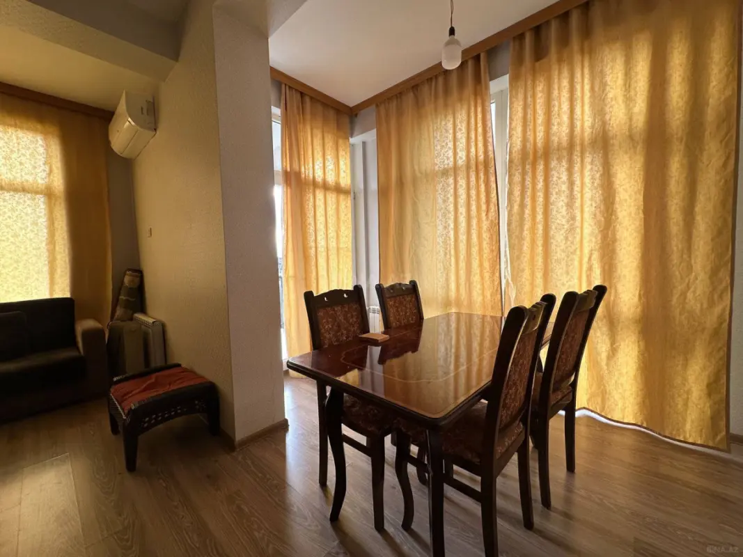 Kirayə verilir 3 otaqlı mənzil 110 m²