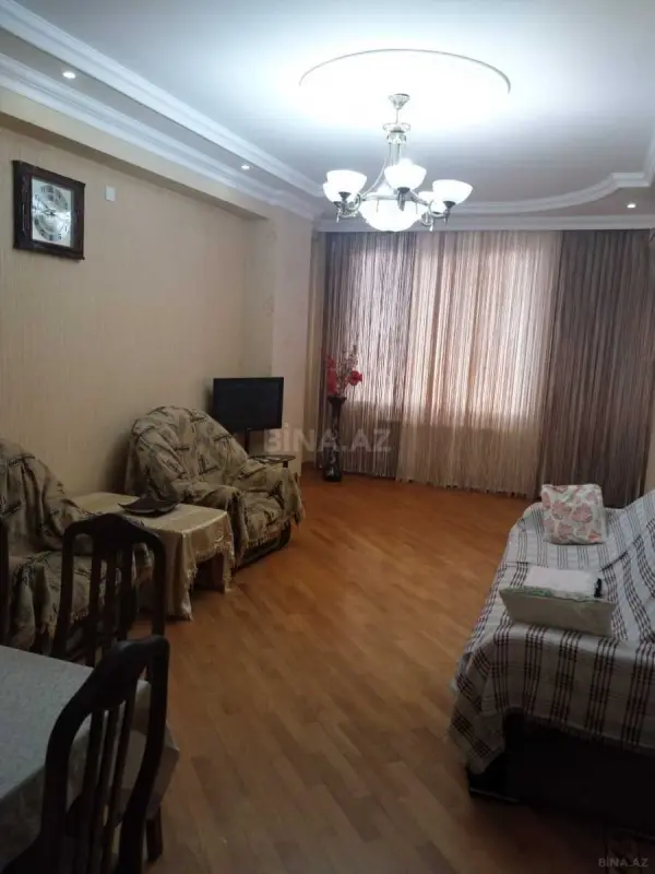 Satılır 2 otaqlı mənzil 91 m²