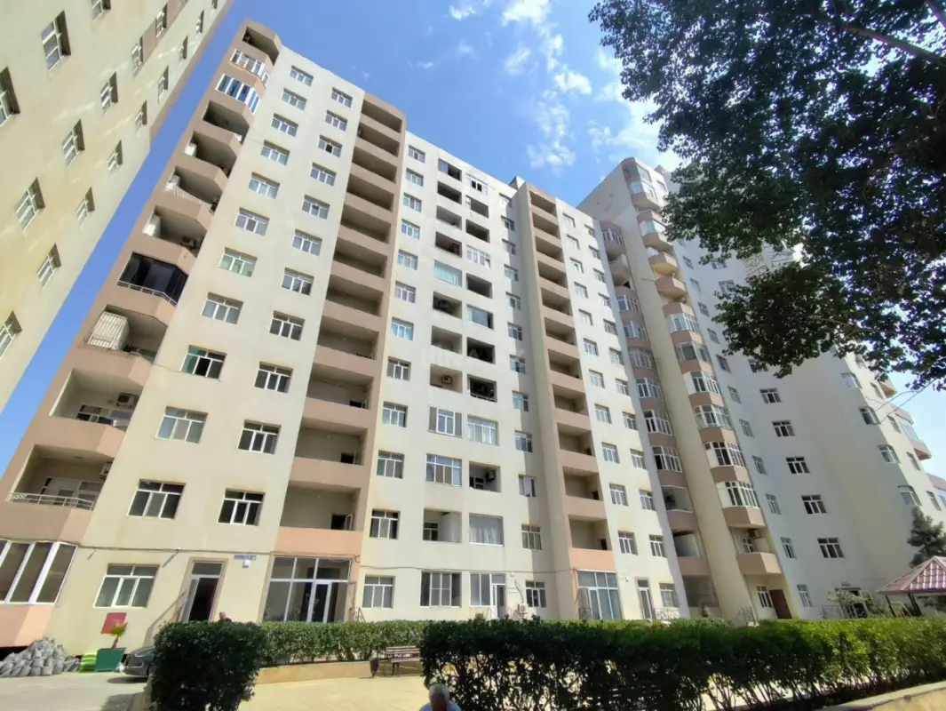 Satılır 2 otaqlı mənzil 80 m²