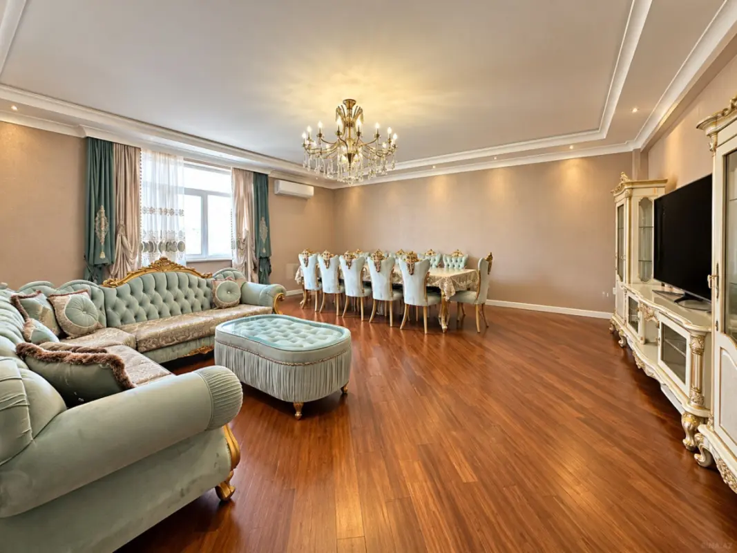 Satılır 3 otaqlı mənzil 150 m²