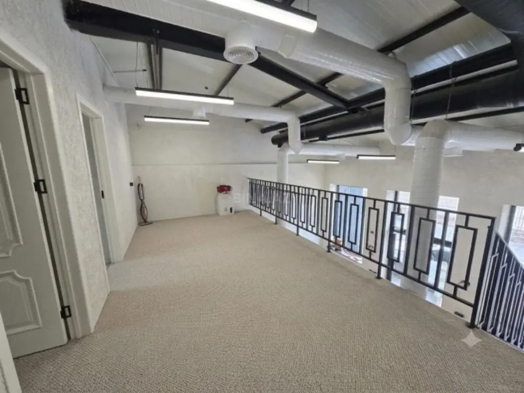 Satılır obyekt 100 m²