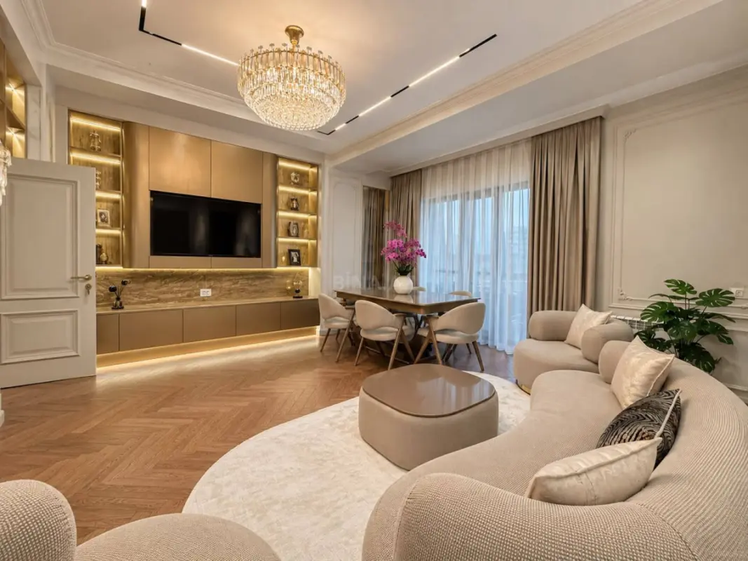 Satılır 3 otaqlı mənzil 128 m²