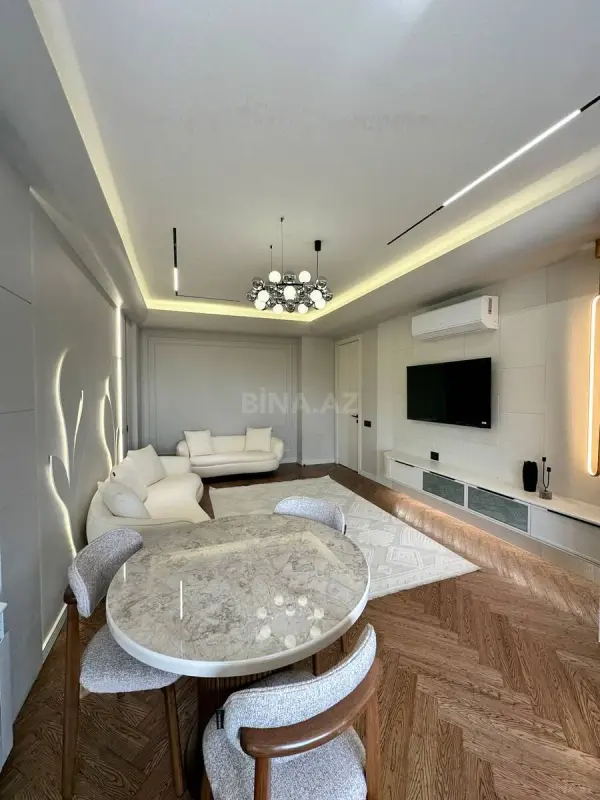 Satılır 2 otaqlı mənzil 68 m²