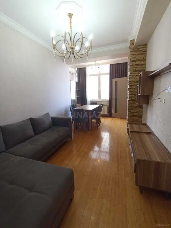 Kirayə verilir 3 otaqlı mənzil 115 m²