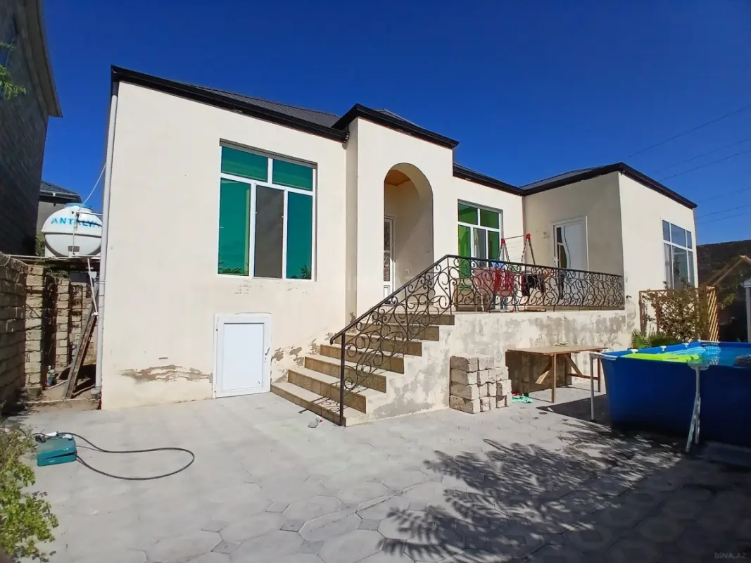 Satılır 4 otaqlı həyət evi 145 m²