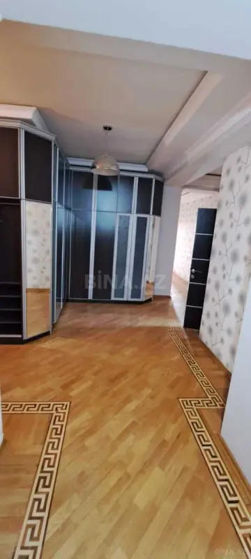 Kirayə verilir 3 otaqlı mənzil 120 m²