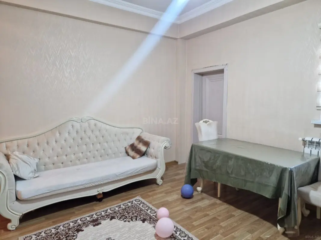 Kirayə verilir 2 otaqlı mənzil 57 m²