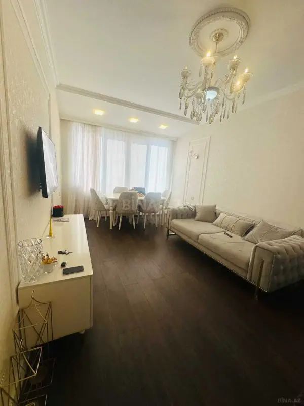 Satılır 3 otaqlı mənzil 105 m²