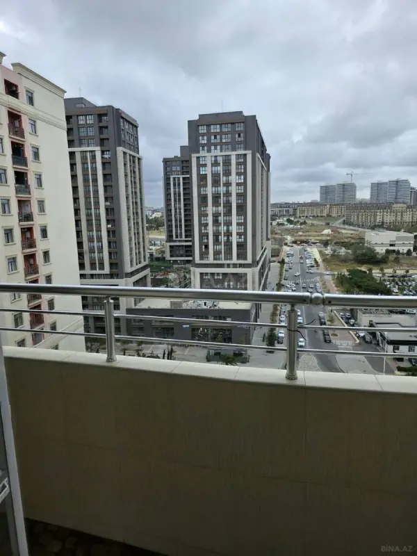 Kirayə verilir 3 otaqlı mənzil 112 m²