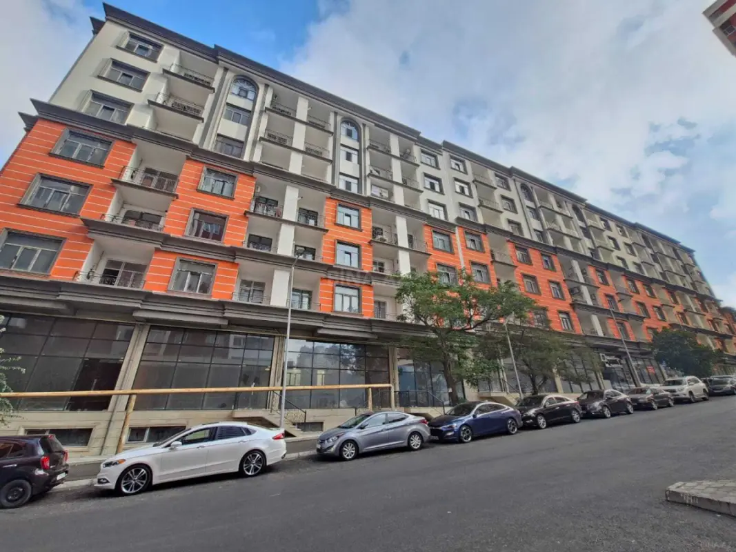 Satılır 2 otaqlı mənzil 53 m²