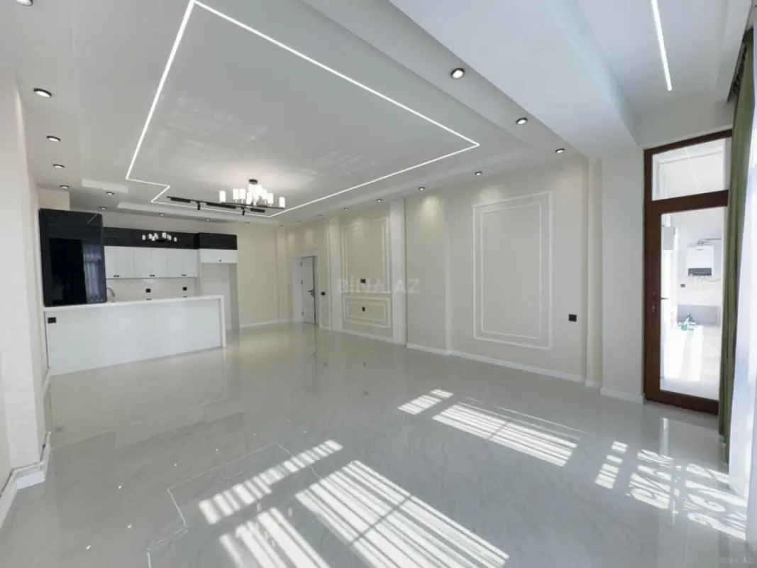 Satılır 3 otaqlı mənzil 126.7 m²