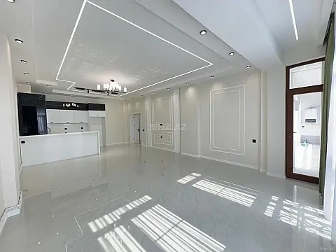 Satılır 3 otaqlı mənzil 126.7 m² — Bakı, İnşaatçılar 3 otaq 126.70 m²