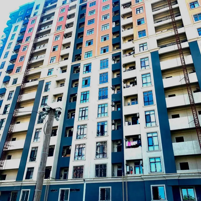 Kirayə verilir 2 otaqlı mənzil 90 m²