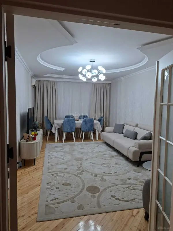 Satılır 3 otaqlı mənzil 115 m²