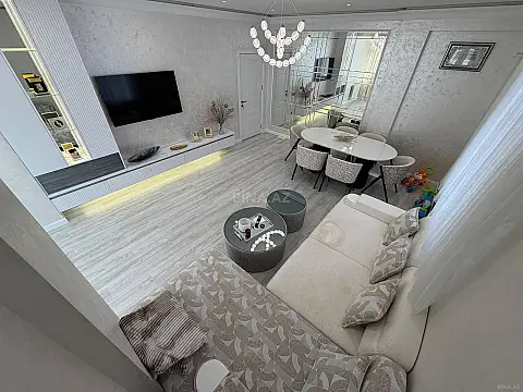 Satılır 3 otaqlı mənzil 120 m² — Bakı, İnşaatçılar 3 otaq 120.00 m²