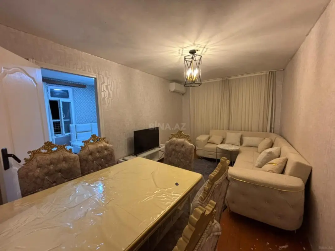 Kirayə verilir 2 otaqlı mənzil 70 m²