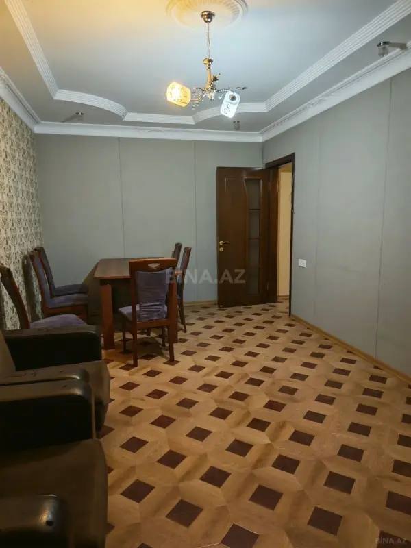 Satılır 2 otaqlı mənzil 67 m²