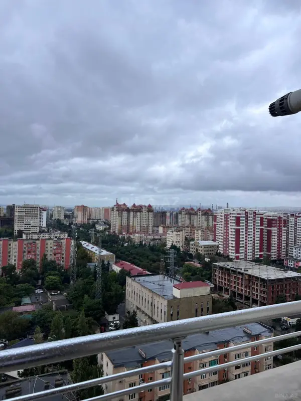Kirayə verilir 2 otaqlı mənzil 90 m²