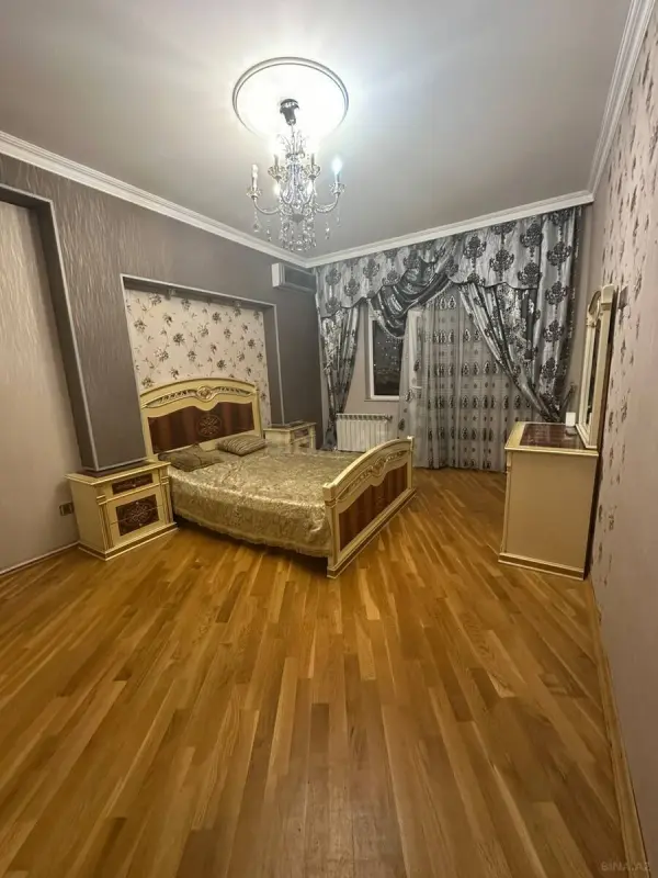Kirayə verilir 3 otaqlı mənzil 105 m²