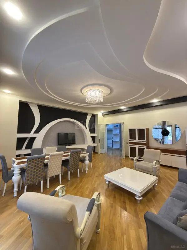 Satılır 3 otaqlı mənzil 167 m²