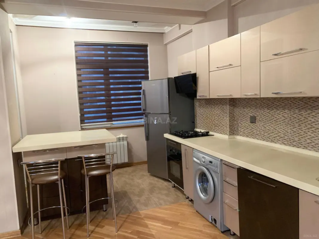 Kirayə verilir 2 otaqlı mənzil 100 m²