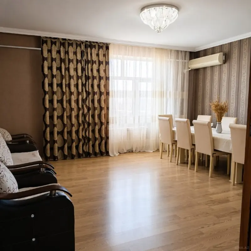 Satılır 4 otaqlı mənzil 110 m²
