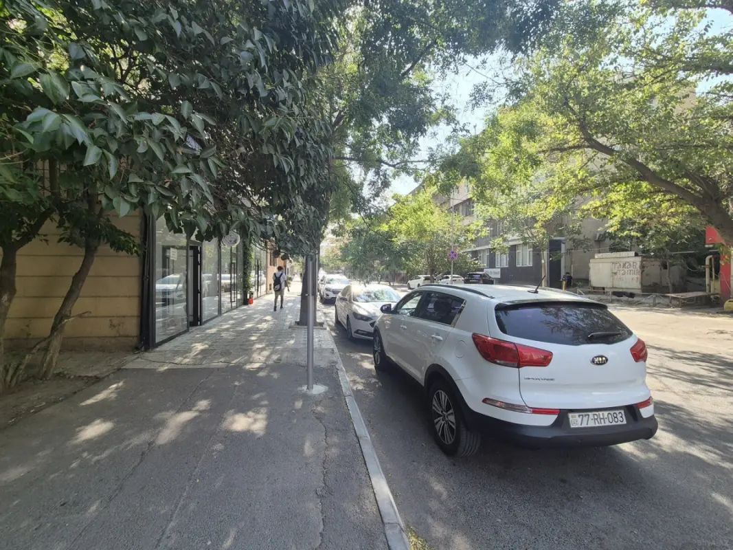 Satılır 4 otaqlı mənzil 80 m²