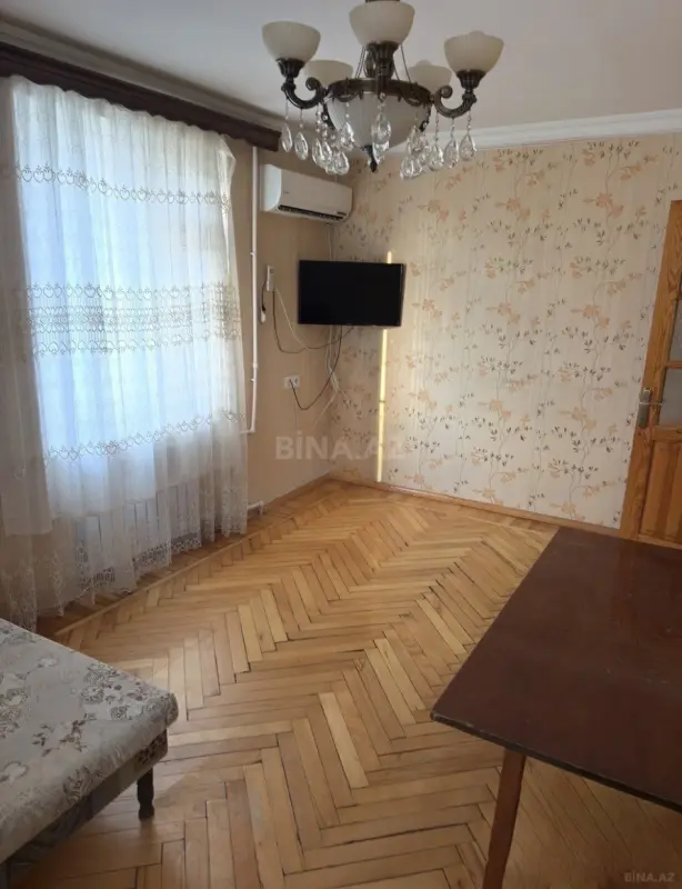 Satılır 1 otaqlı mənzil 35 m²