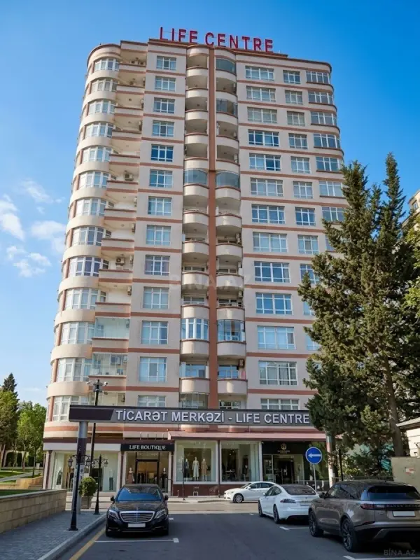 Satılır 3 otaqlı mənzil 140 m²