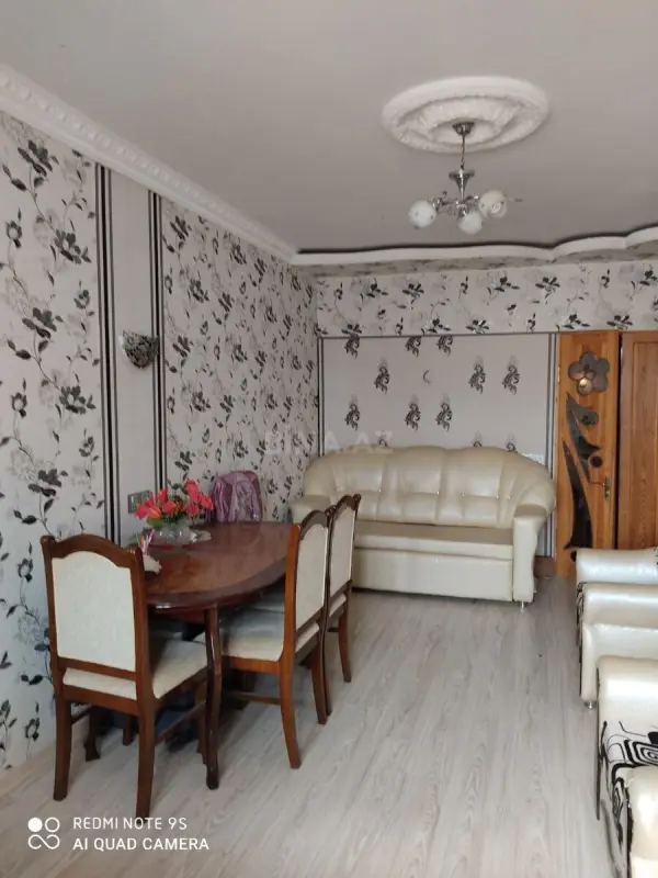 Satılır 3 otaqlı mənzil 56 m²