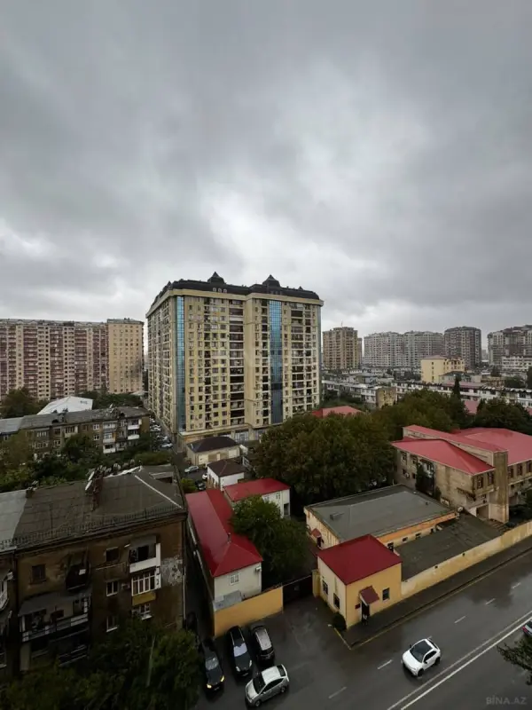 Satılır 2 otaqlı mənzil 63 m²