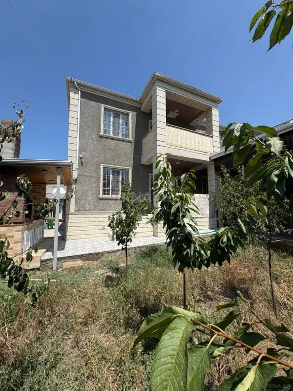 Satılır 6 otaqlı həyət evi 260 m²