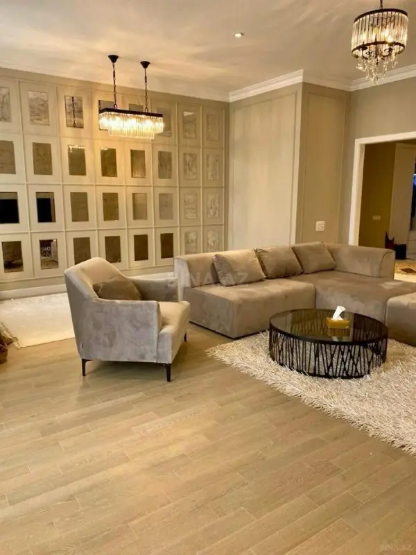 Kirayə verilir 3 otaqlı mənzil 178.4 m²