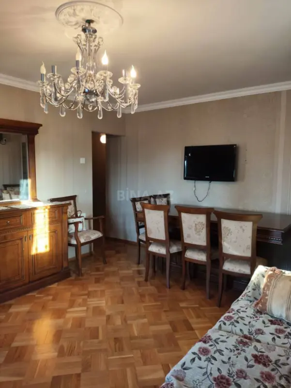Kirayə verilir 2 otaqlı mənzil 55 m²