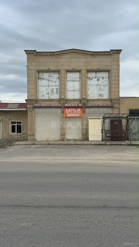 Satılır obyekt 350 m²