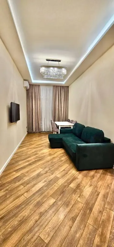 Kirayə verilir 2 otaqlı mənzil 80 m²