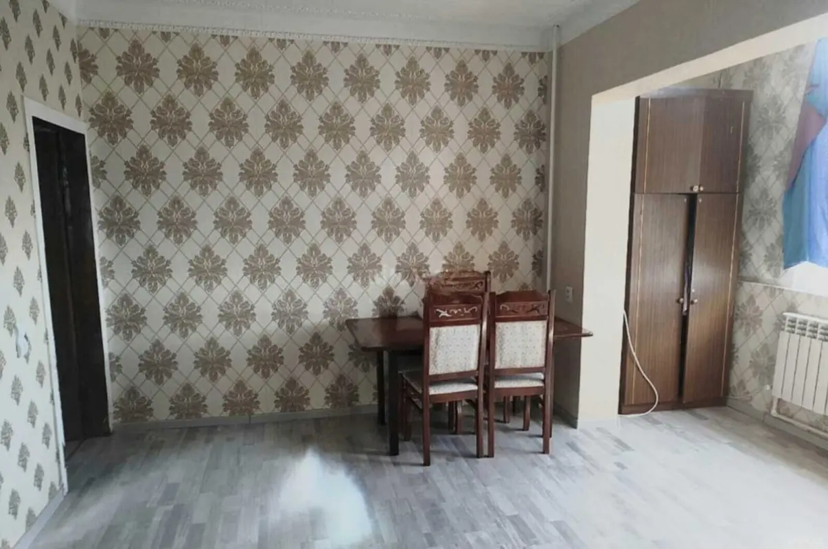 Satılır 1 otaqlı mənzil 45 m²